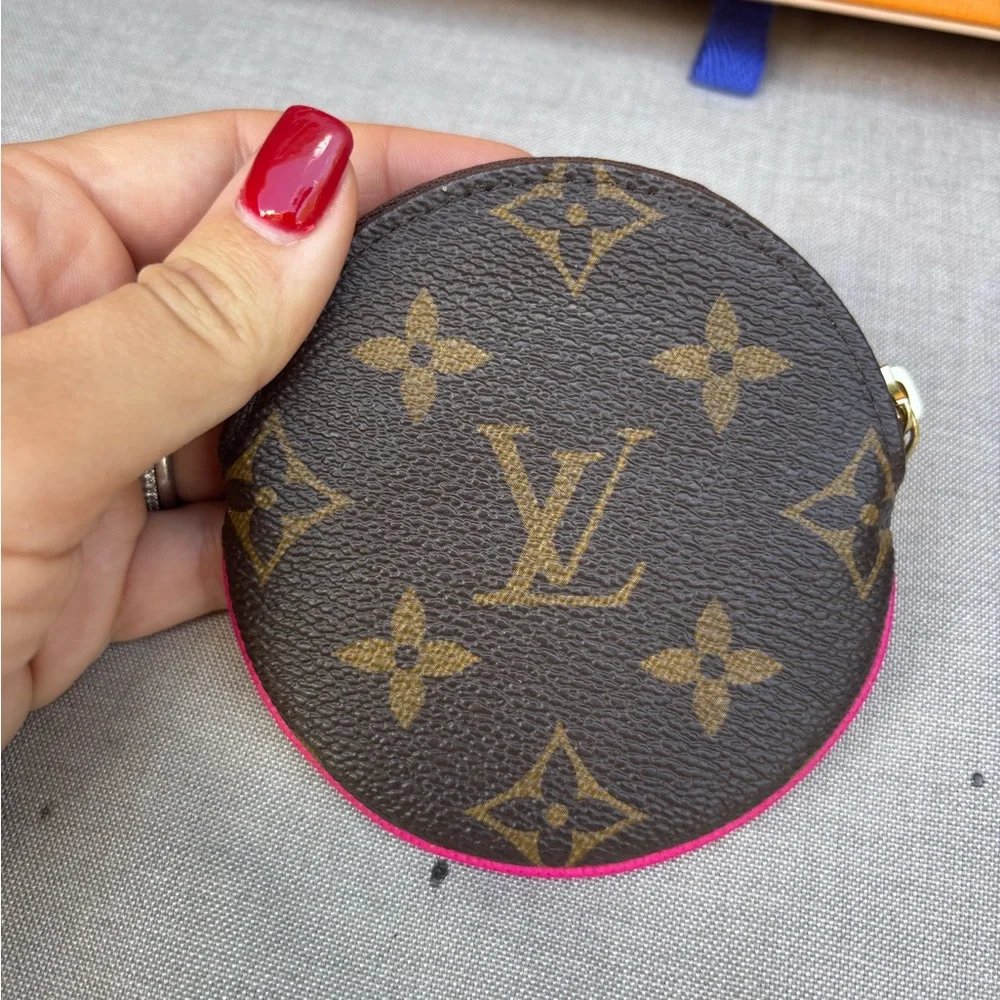 Louis Vuitton rare authentic